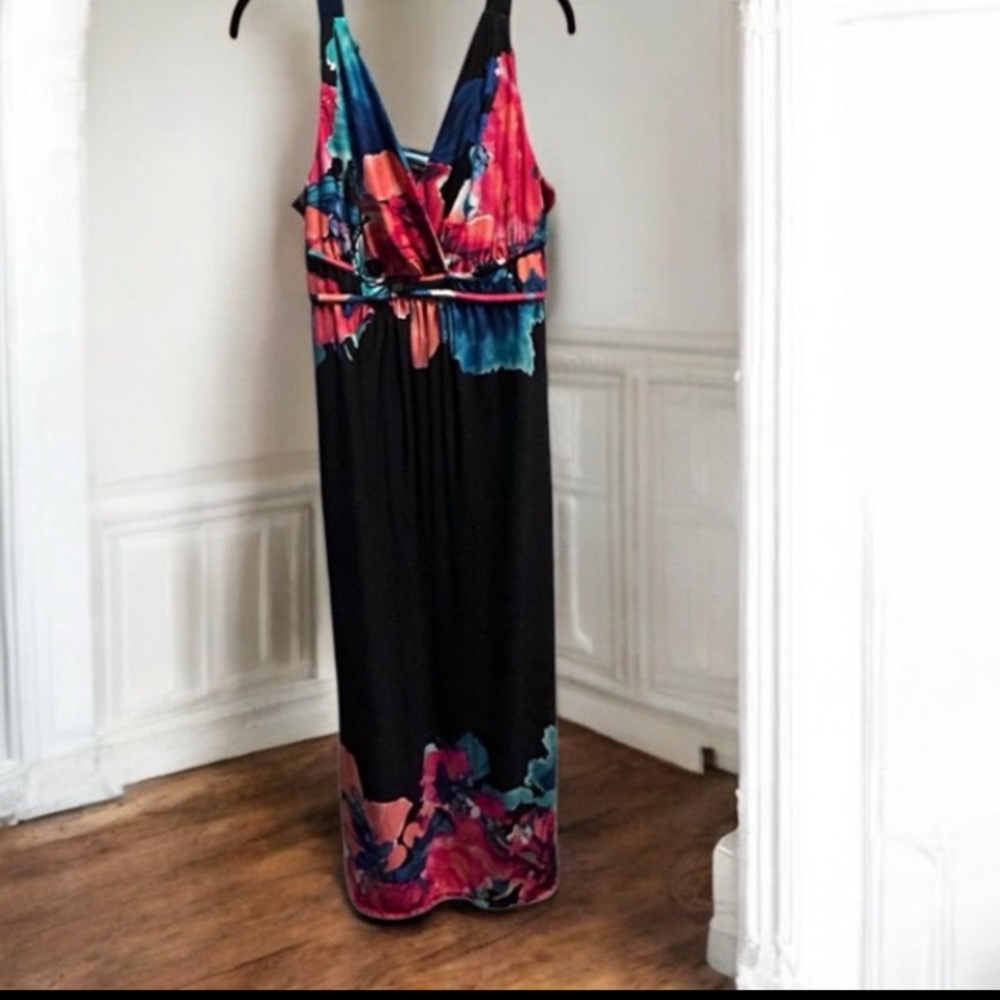 Black Floral Maxi Dress size XLP - Picture 7 of 8